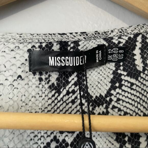 Missguided snake print tie front ruffle hem blouse size 8 new with tags NWT - Picture 7 of 9